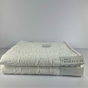 2 Pc Felpinter Bath Towel Set White Textured Floral Design Made in Portugal NEW